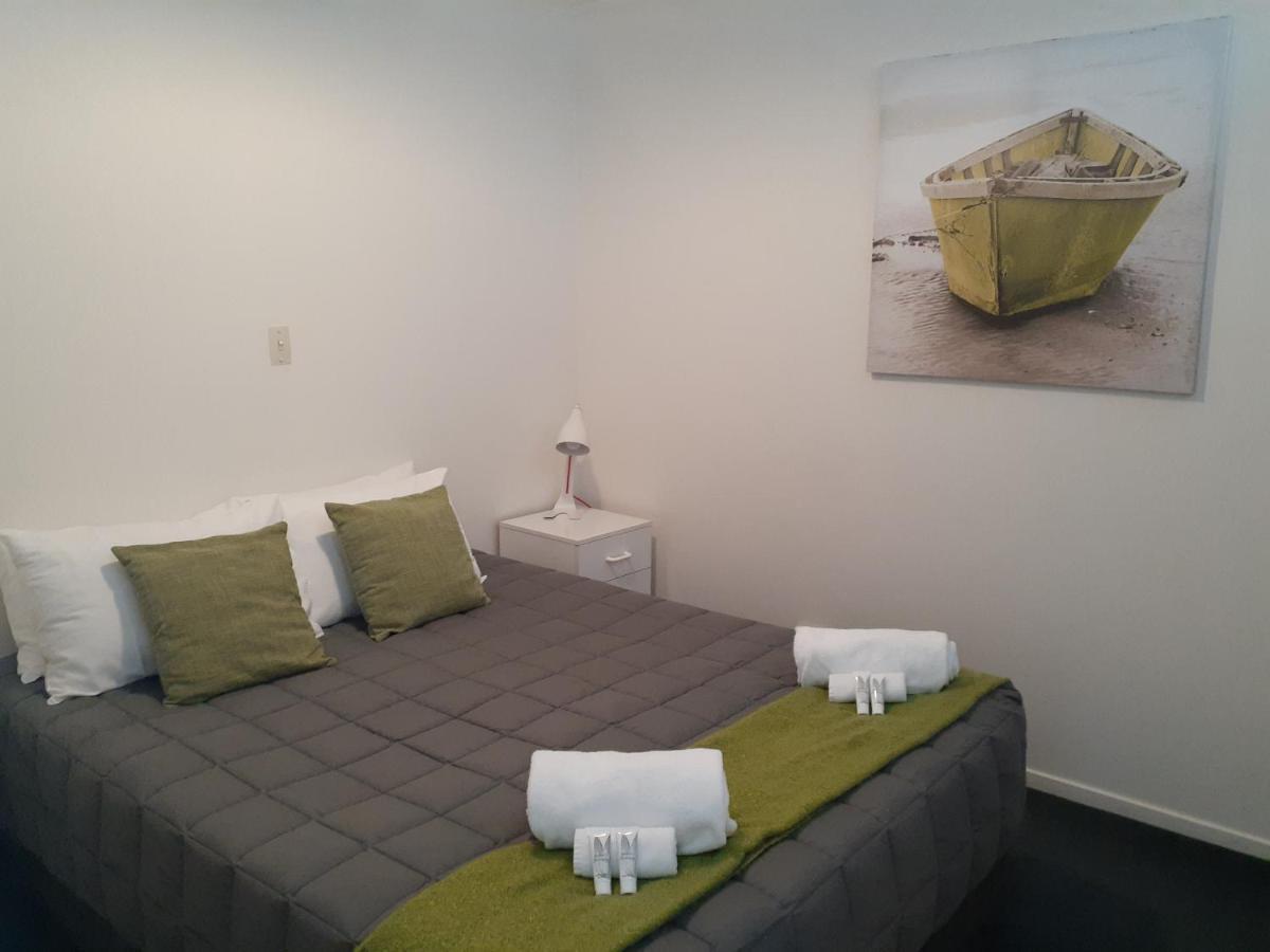 Golden Bay Motel Такака Екстер'єр фото
