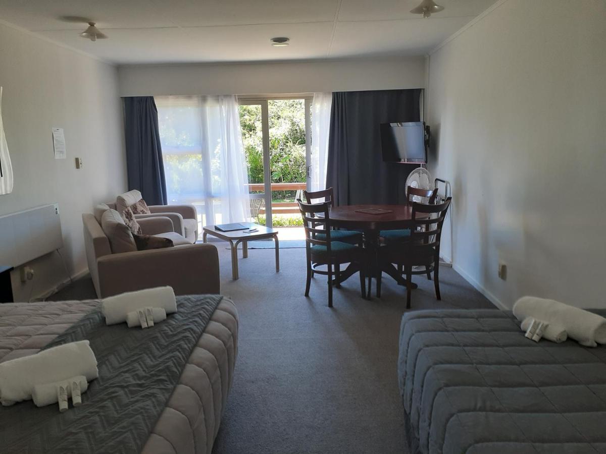 Golden Bay Motel Такака Екстер'єр фото