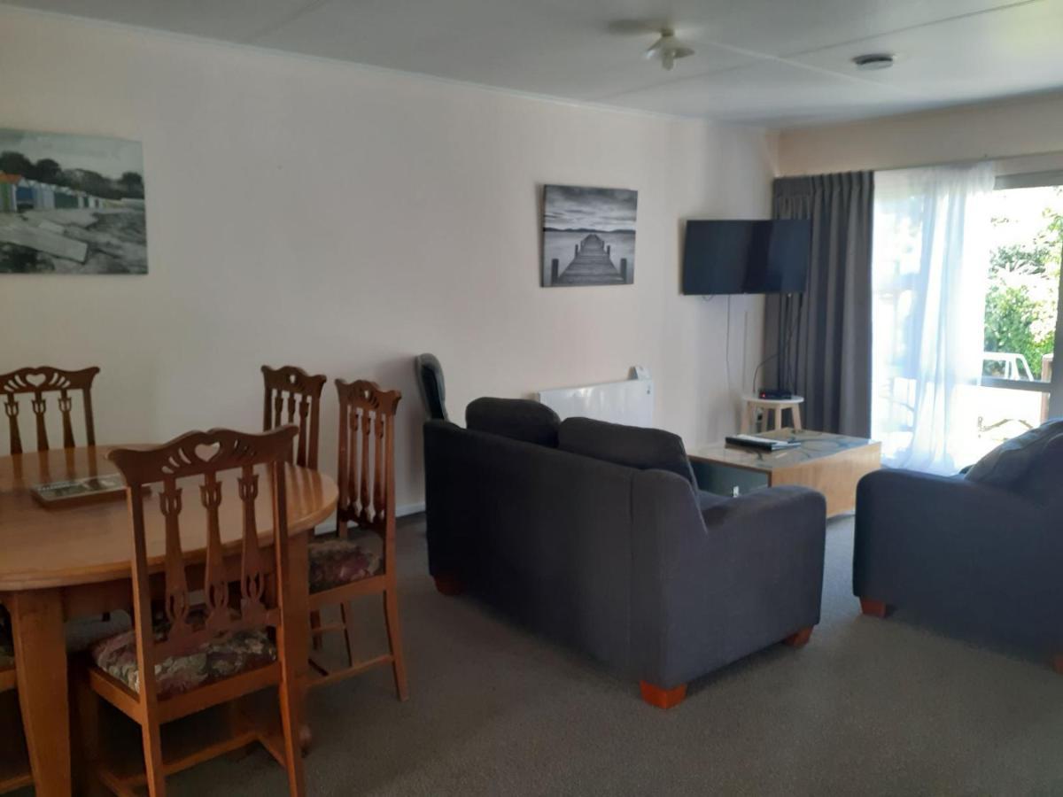 Golden Bay Motel Такака Екстер'єр фото