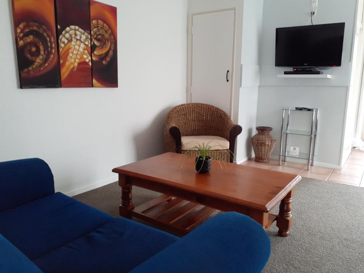 Golden Bay Motel Такака Екстер'єр фото
